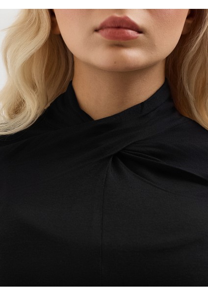 Siyah Modal Karışımlı Örme Bluz fırsatları