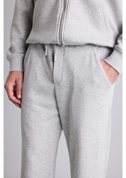 Regular Fit Elastik Bel Cepli Düz Paça Pantolon D6762AX26AU indirimleri