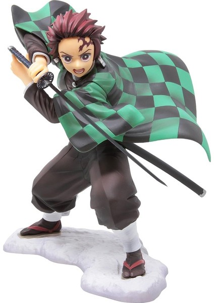 Demon Slayer Kimetsu No Yaiba Tanjiro Fighting Version Aksiyon Figür 16 cm fırsatları