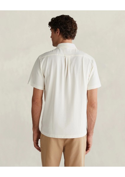 Men's White Button-Down Collar Logo Shirt fiyatları