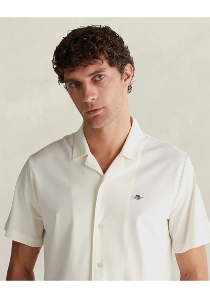 Men's White Button-Down Collar Logo Shirt fırsatları