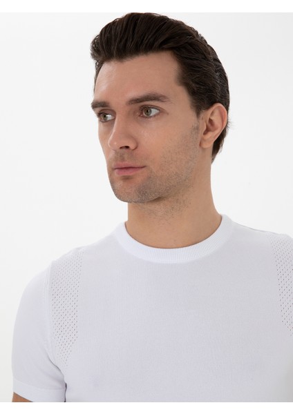 White Slim Fit Crew Neck Knit T-Shirt fiyatları