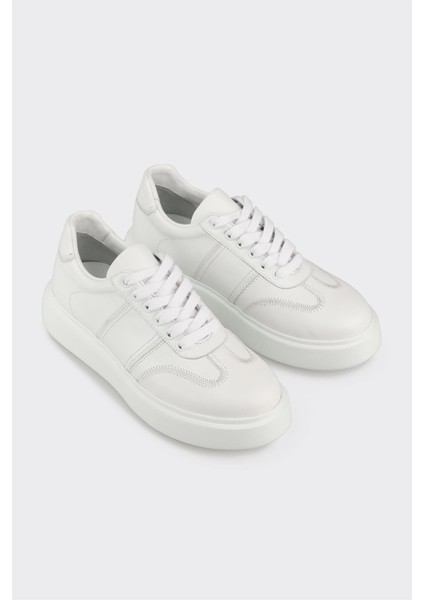 White Leather Women's Sneakers fiyatları