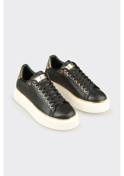 Black Women's Sneakers fiyatları