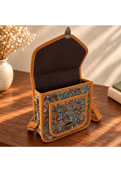 Taba Mavi Paisley Desenli Goblen Orta Boy Postacı Çanta fırsatları