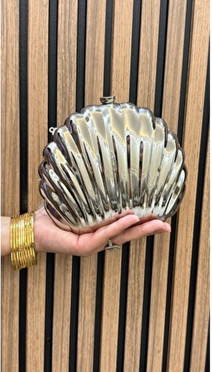Gp Gues Polo Kadın Abiye Çanta Rugan Metal Geometrik Desenli Şık Tasarım görsel 8