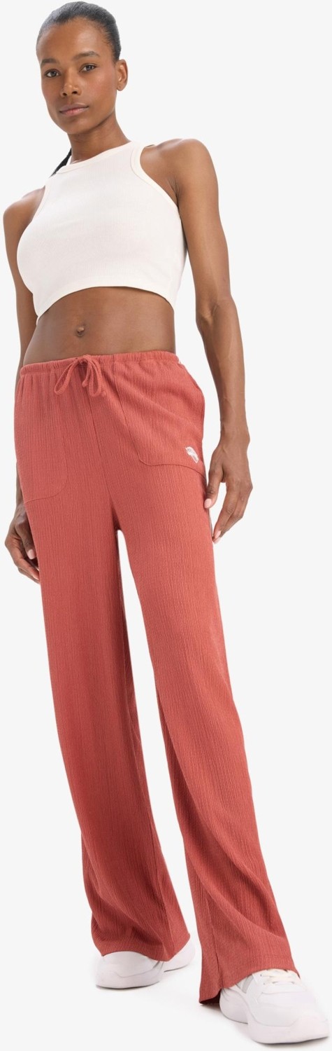 DeFacto NBA New York Knicks Wide Leg Geniş Paça Çift Cepli Geniş Paça Standart Boy Krinkıl İnce Pantolon D8805AX25SP görsel 2