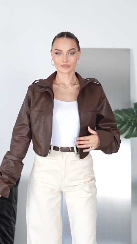 Boom Bester Kadın Suni Deri Astarlı Crop Mont Ekstra Uzun Buruşuk Kol Detay Ceket görsel 4