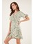 Desenli Regular Fit Kruvaze Yaka Mini Elbise Kadın Elbise 5865725 4