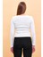 Kadın Matilda Beyaz Düğme Detaylı Vücuda Oturan Uzun Kollu T-Shirt 4