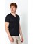 Erkek Fit Rahat Naylon V Yaka Seyahatlik T-Shirt 4