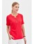Kadın Omzu Ve Yaka Kenarı Işlemeli Pamuklu T-Shirt Kırmızı 5