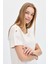 Kadın Sıfır Yaka Omuzları Düğmeli T-Shirt Ekru 2