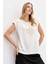 Kadın Sıfır Yaka Önü Taşlı Çapalı T-Shirt Ekru 2