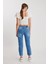 Slim Fit Crop Mom Jean 5