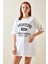 Beyaz Bisiklet Yaka Yazılı Oversize T-Shirt 5YXK1-48208-01 2