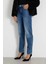 Mom Jean 2