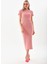 Pudra Pembe Vücuda Oturan Kısa Kollu Bisiklet Yaka Diz Altı Fitilli Esnek Kaşkorse Kalem Elbise 4
