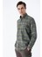 Koyu Haki Uzun Kollu Ekoseli Gabardin Sert Yaka Cepli Garnili Casual Comfort Fit Gömlek 1004235109 4