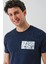 Koyu Lacivert Baskılı Bez Ayağı Bisiklet Yaka Cepli %100 Pamuk Slim Fit Dar Kesim T-Shirt 1011240180 4