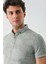Koyu Haki Desenli Jakarlı Düğmeli Yaka Cepli Casual Slim Fit Dar Kesim Tişört 1011240176 5