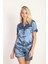 Sonsuz Şıklık Saten Şortlu Gömlek Yakalı Pijama Takımı 4