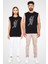 Tenis Oynayan Astronot Siyah Unisex Kolsuz Kesik Kol T-Shirt 2