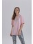 Pembe Kadın Breaking News Baskı Yandan Yırtmaçlı Bisiklet Yaka Örme T-Shirt 1