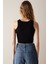 Asimetrik Yaka Siyah Kısa Üst 4