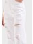 J51 Yırtık Detaylı Tapered Fit Jeans Bayan Kot Pantolon 3DYJ51 Y1HRZ 1100 4