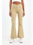 - Kadın Bej Likralı 5 Cep Flare Pantolon 1