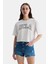 Helena Bej Bisiklet Yaka Oversize Crop Nakışlı Oversize Kadın Tshirt 1