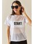 Beyaz Bisiklet Yaka Tül Detaylı Salaş T-Shirt 5YXK1-48310-01 1
