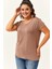 Kadın Büyük Beden V Yaka Basic Kısa Kollu Vizon T-Shirt 3