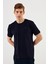 Erkek Bisiklet Yaka T-Shirt %100 Pamuk Nakış Detaylı Basic Lacivert Tişört 5