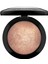 MAC Harika, Hafif Bir Kapatıcılık Sağlayan Mineralize Skinfinish Global Glow Pudra 10 G 1