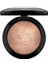 MAC Harika, Hafif Bir Kapatıcılık Sağlayan Mineralize Skinfinish Global Glow Pudra 10 G 4