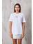 Siyah Taş Işlemeli Tasarım Oversize Beyaz Kadın T-Shirt 2