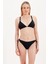 Global Aksesuar Detaylı Üçgen Bikini Üst 1