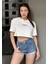 Kadın Beyaz Bisiklet Yaka Baskılı Oversize Crop T-Shirt 1