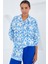 Kadın Mavi Beyaz Desenli Oversize Saten Gömlek 3985 1