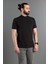 Erkek Siyah Yarım Boğazlı Soft T-Shirt 1