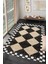 Ortası Siyah Beyaz Kare Desen Dijital Baskılı Zenit Kilim 1