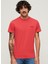 Bisiklet Yaka Düz Kırmızı Erkek T-Shirt M1011927A4FE_ESSENTIAL Logo Emb Tee 2