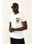 Beyaz Örgülü Cep Detay Bisiklet Yaka T-Shirt 4