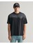 Erkek Siyah Relaxed Fit Bisiklet Yaka Logolu T-Shirt 2033014.5 1