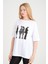 0 Yaka Adamlar Baskılı Oversize Kadın T-Shirt 1
