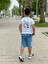 Beyaz T-Shirt Kot Mavi Şort 1
