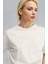 Kadın Ekru Beyaz %100 Pamuk Nefes Alan Bisiklet Yaka Regular Fit Normal Kesim Baskisiz Basic T-Shirt 3