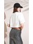 Kadın Beyaz Bisiklet Yaka Oversize Süprem Varak Yazılı Crop T-Shirt 4